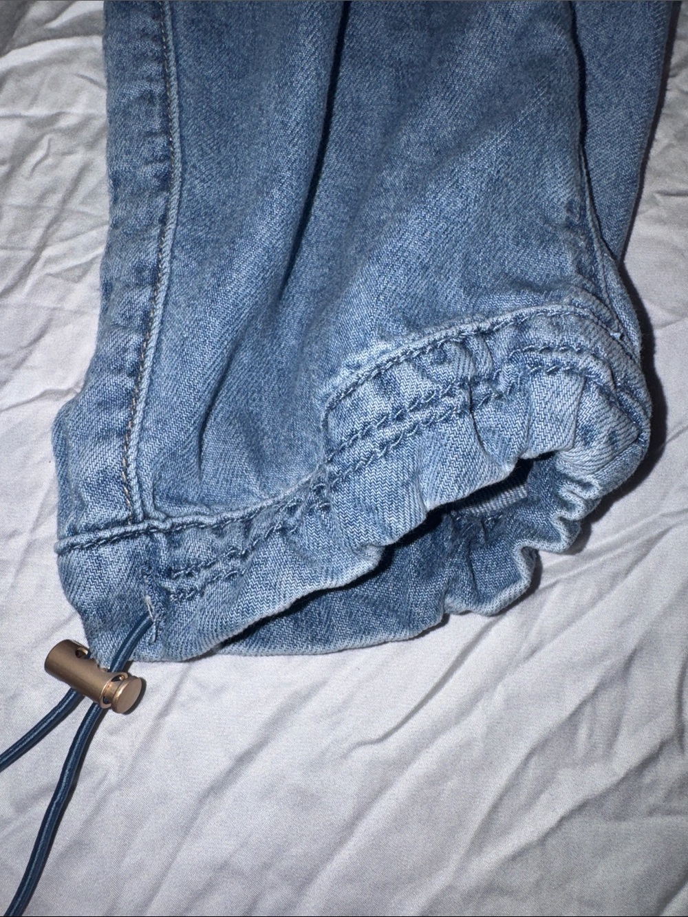 Democracy "Ab"leisure Cropped Denim Cargo Pants Drawstring Bungee Hem - Picture 6 of 6